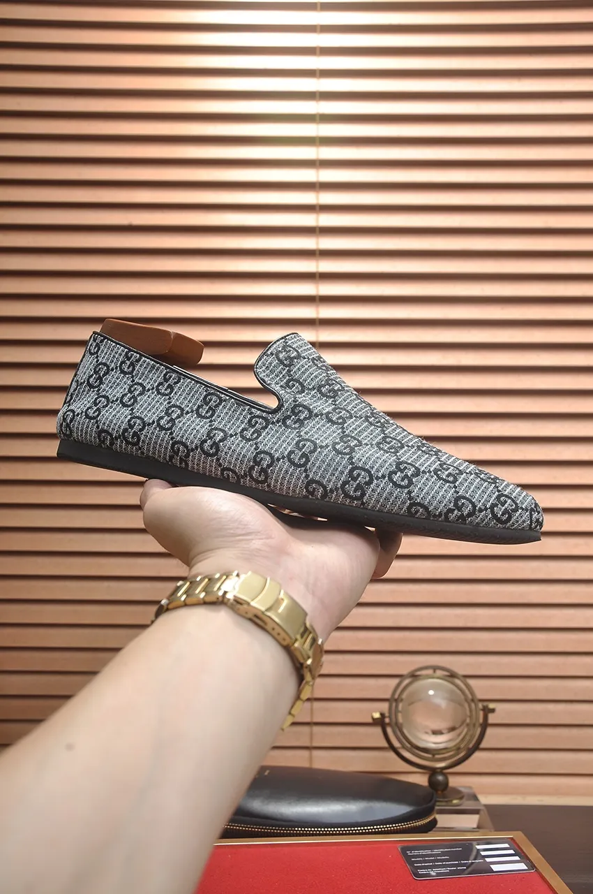 Men's men's shoes💰460💶[GUCCI Gucci] Men's wallet shoes🇮🇹Official website original 1:1 mold opening, original quality💯The upper is made of imported cowhide and Gucci original fabric➕Breathable cotton sheep lining, fine workmanship, high-end atmosphere. Has a fashionable and exemplary look. Rubber wear-resistant and anti-slip outsole. Code number: 38-44